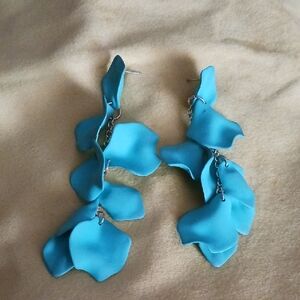 Elegant Turquoise Blue Floral Earrings